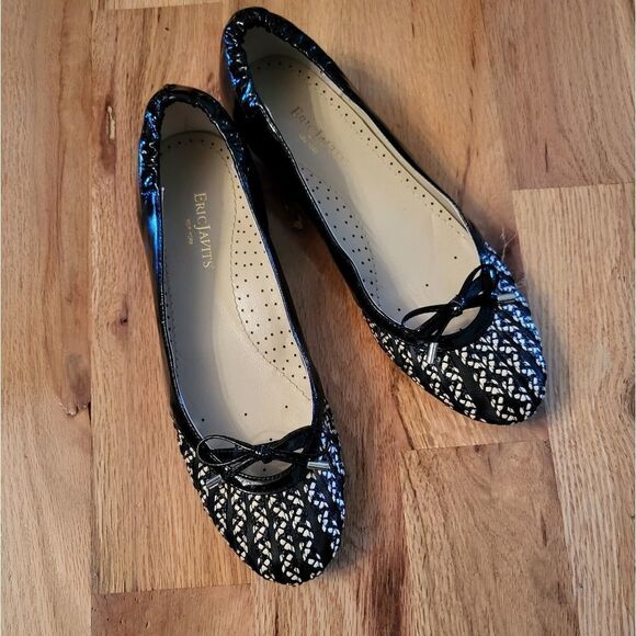EUC Eric Javits Black Patent Ballet Flat with Tan Woven Mesh Toe - Picture 3 of 8